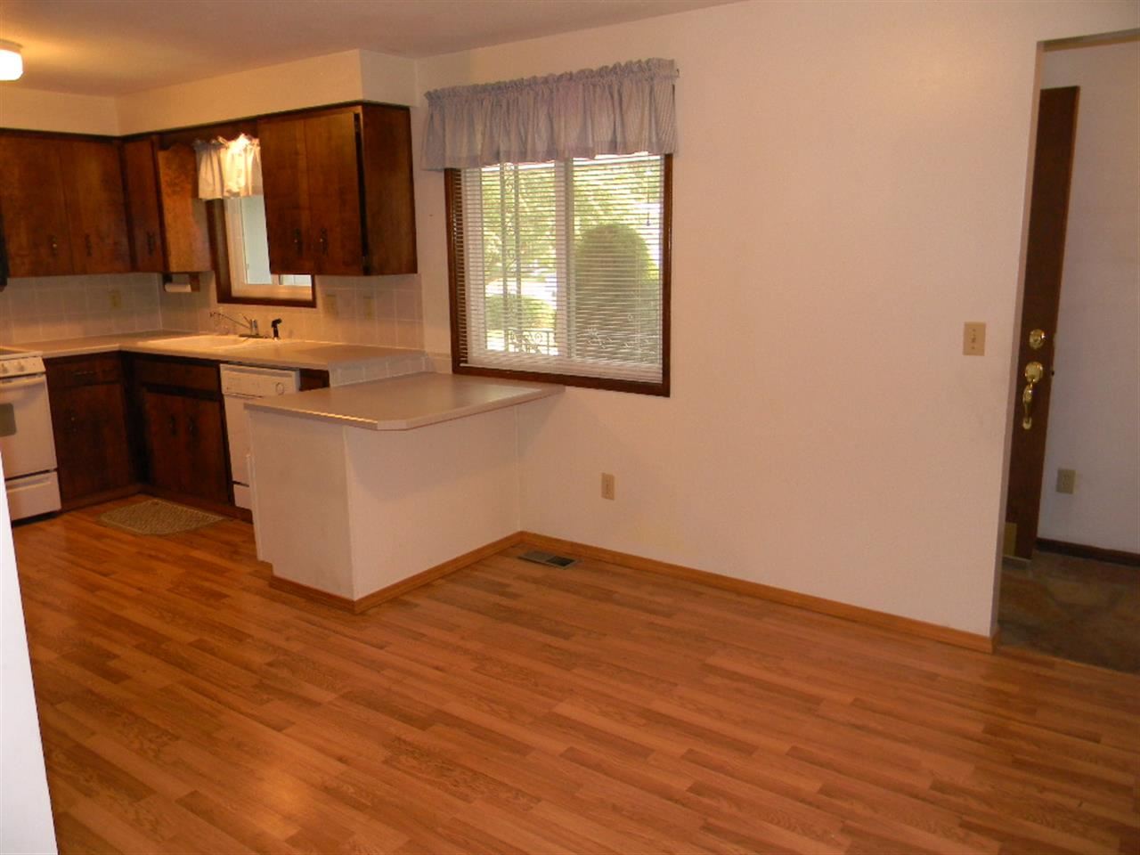 9715 N Moore St - Photo 3