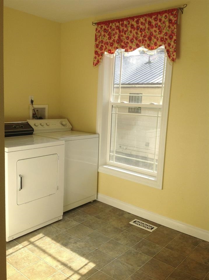 523 E A St - Photo 18
