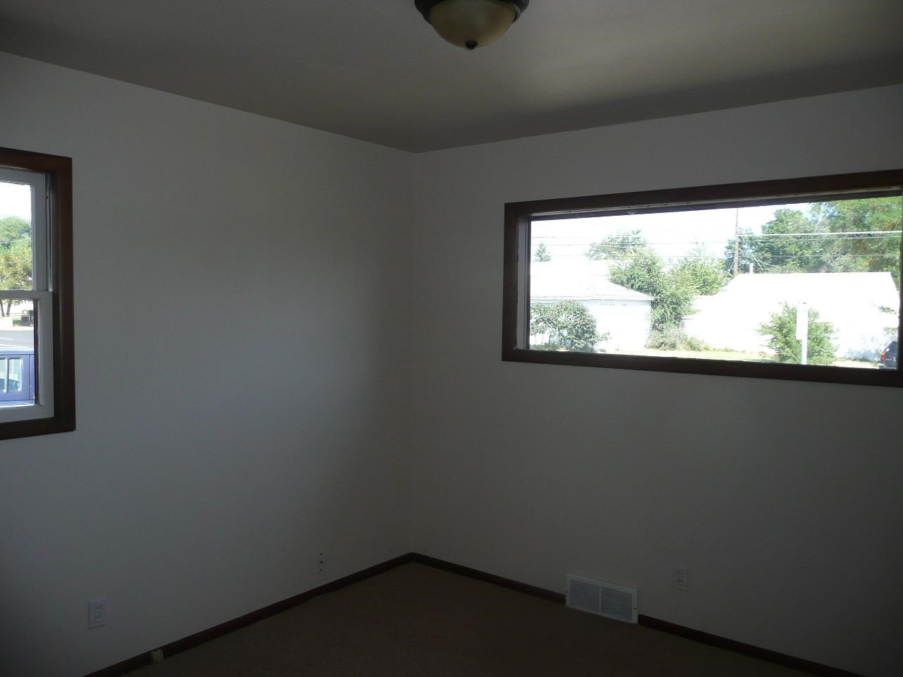 4409 N Crestline St - Photo 8