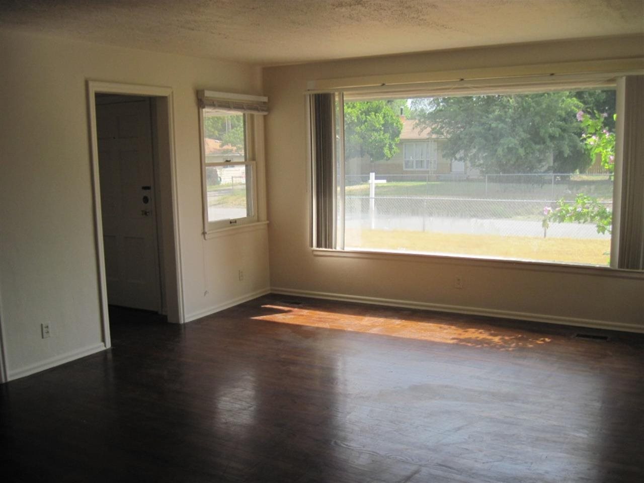 1003 N Wilbur Rd - Photo 3