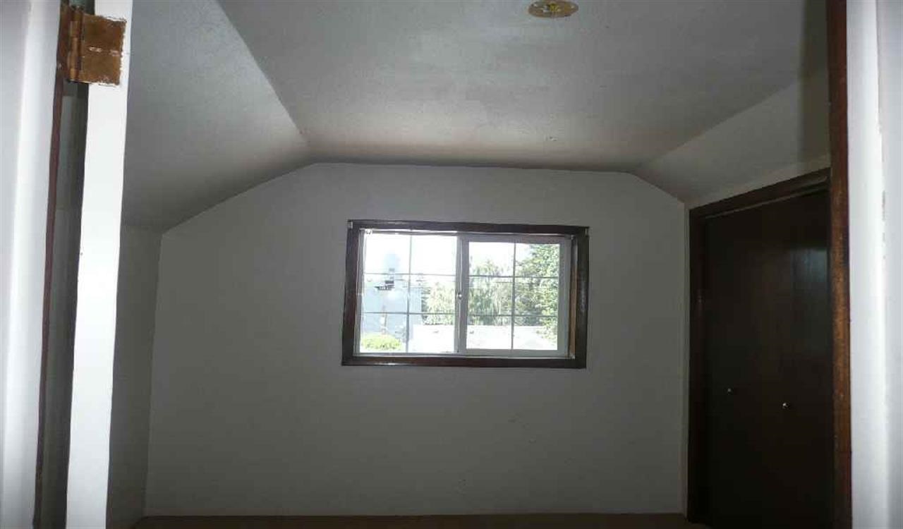 315 S Broadway St - Photo 11