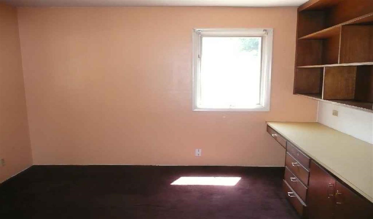 315 S Broadway St - Photo 4