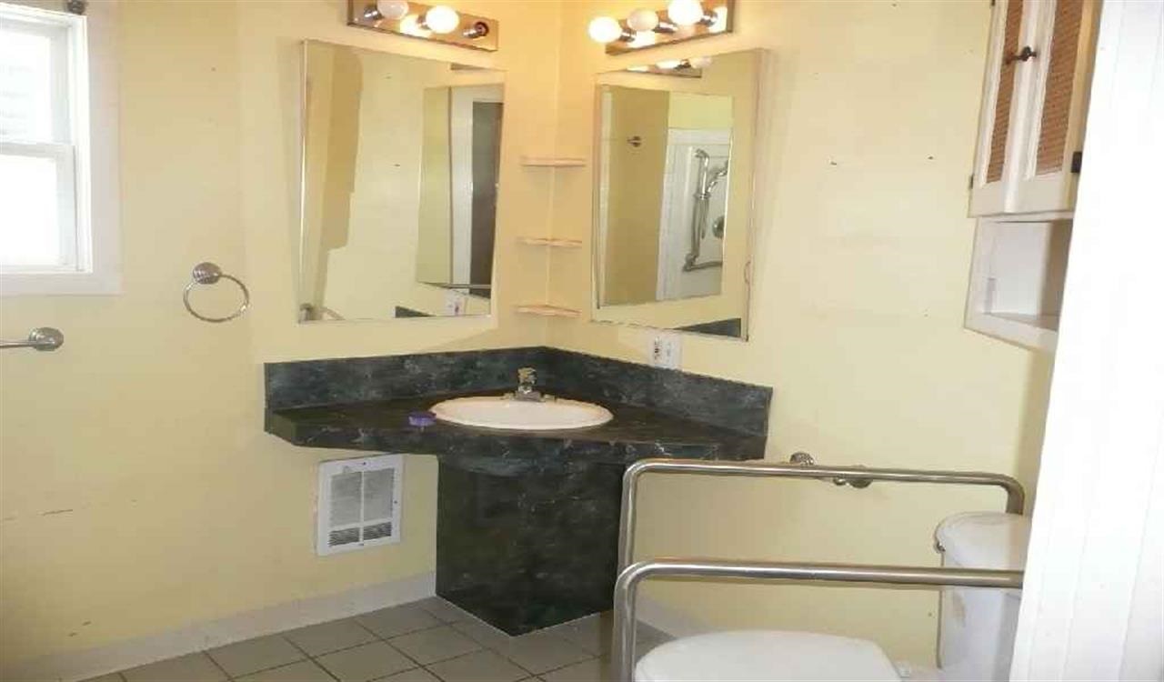 315 S Broadway St - Photo 7