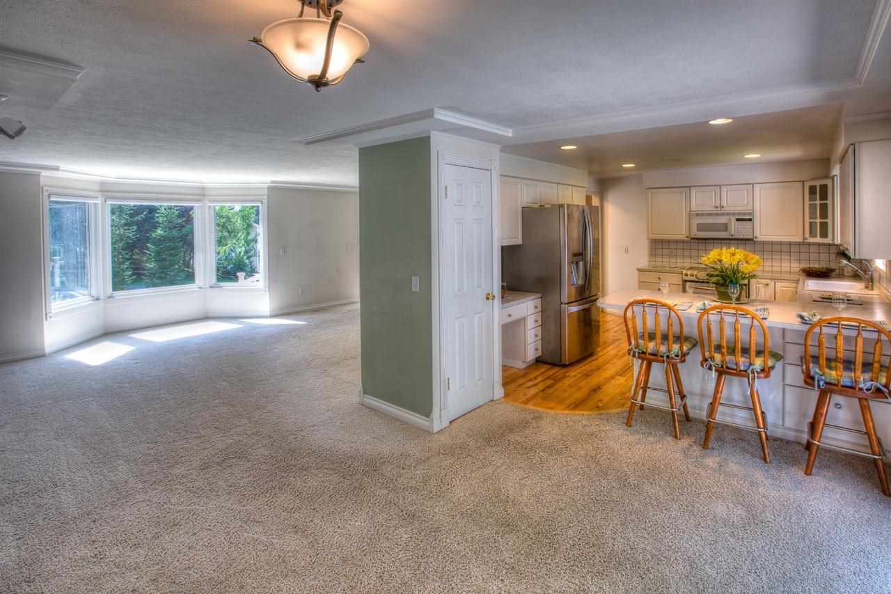 2621 E Hillcrest Dr - Photo 4