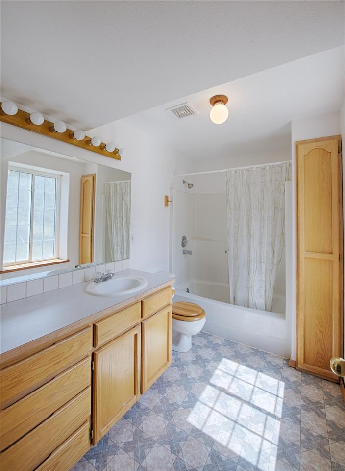 5270 Scotts Valley Rd - Photo 18