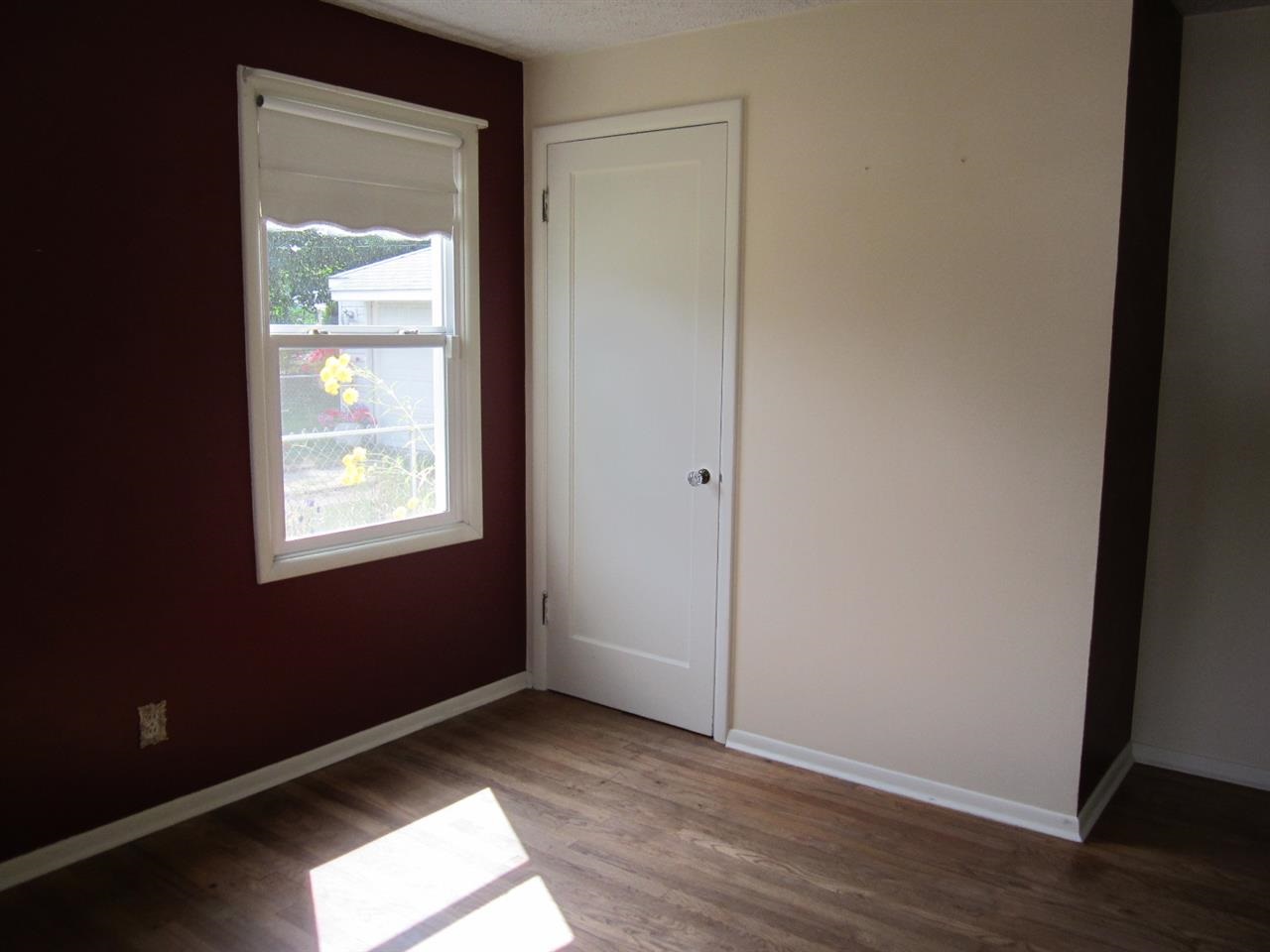 6111 N DOUGLAS - Photo 11