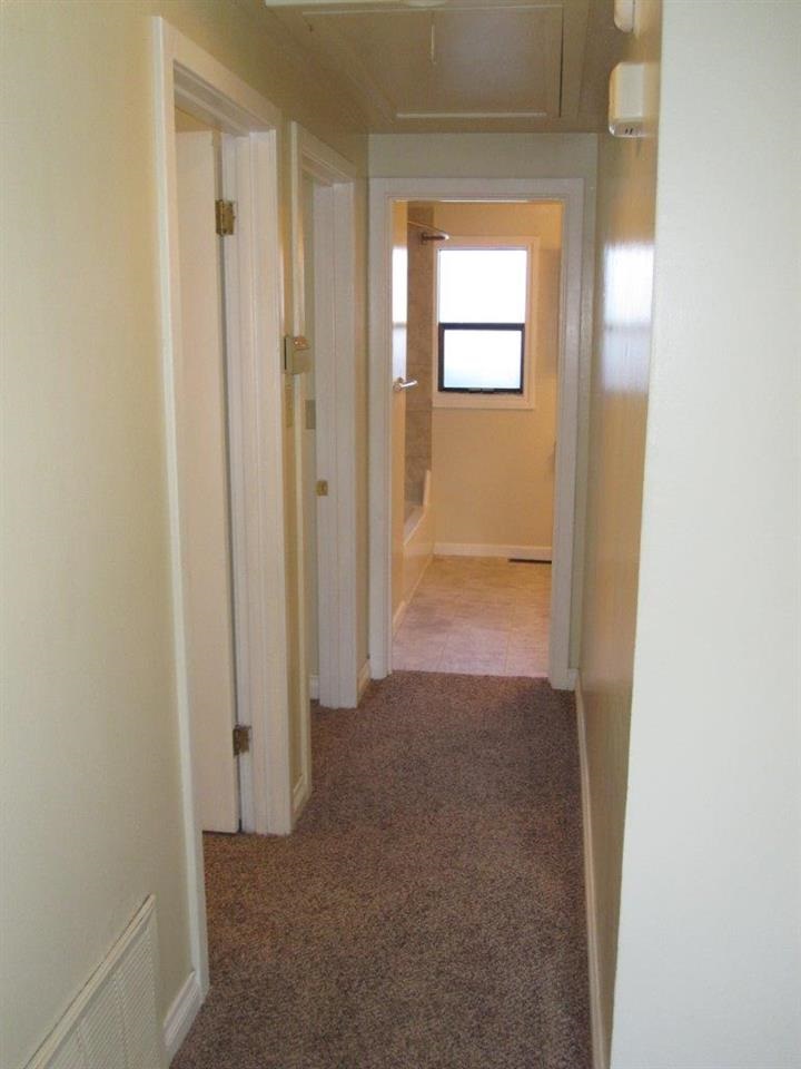 5810 N Hemlock St - Photo 4