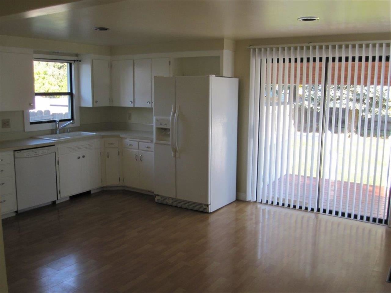 5810 N Hemlock St - Photo 9