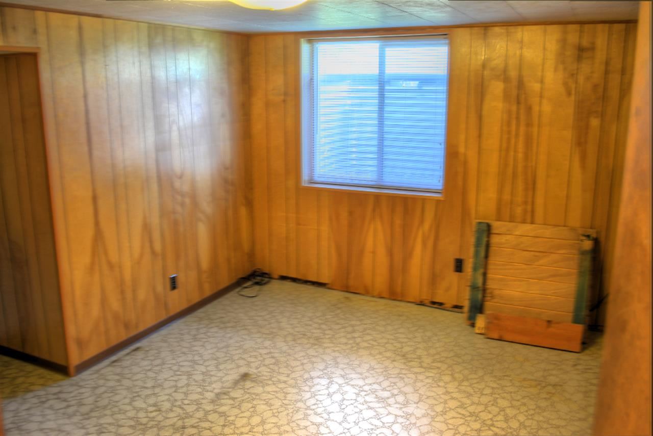 4606 N Bemis St. - Photo 15