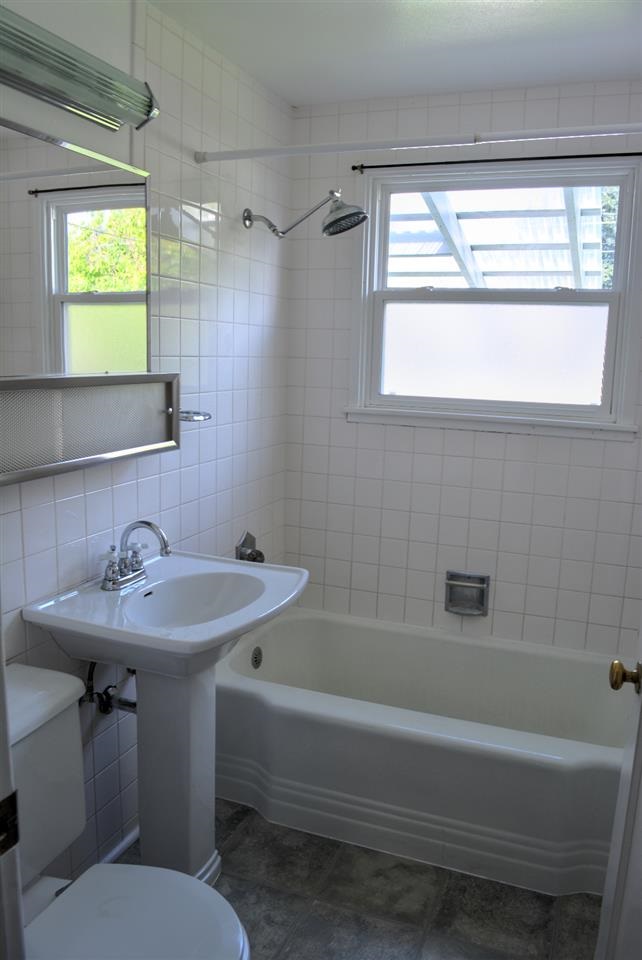 4606 N Bemis St. - Photo 9