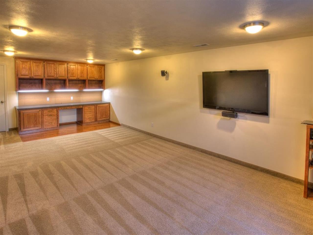 2611 S Corbin Circle - Photo 8