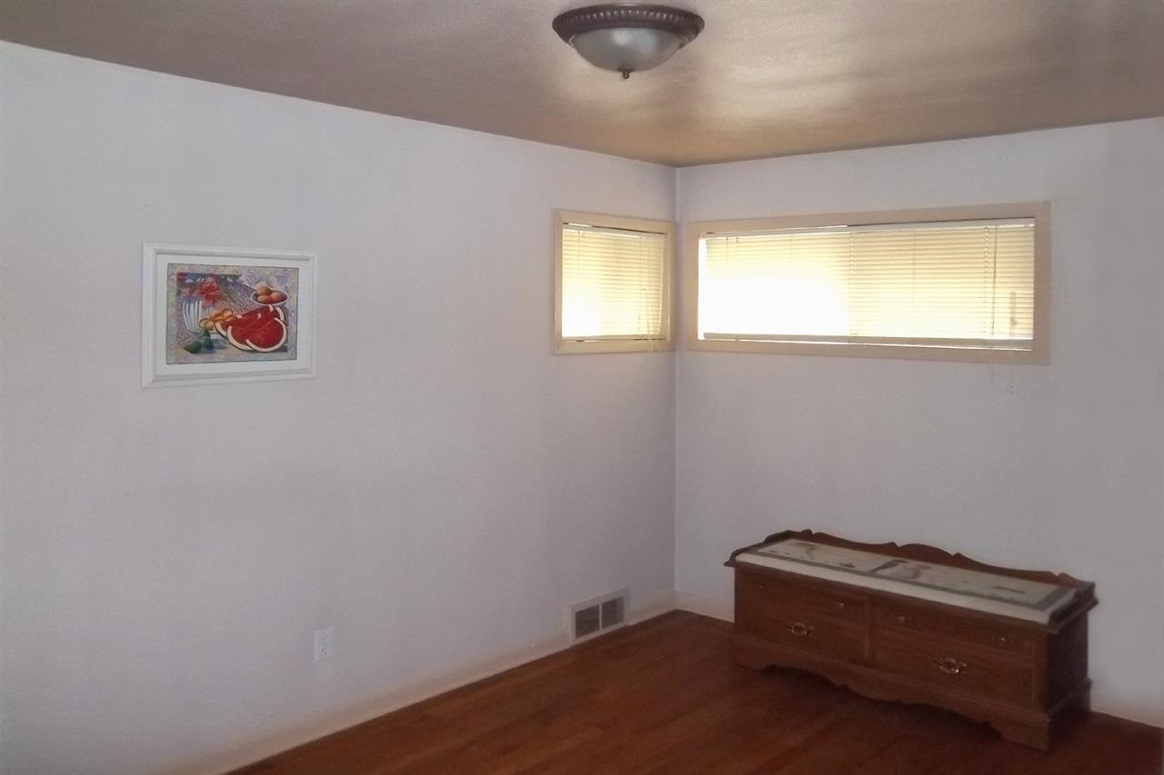 3504 N Edgerton Rd - Photo 7