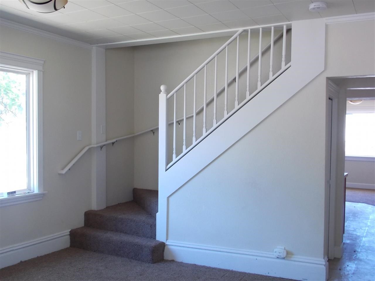 1103 W Grace Avenue - Photo 3