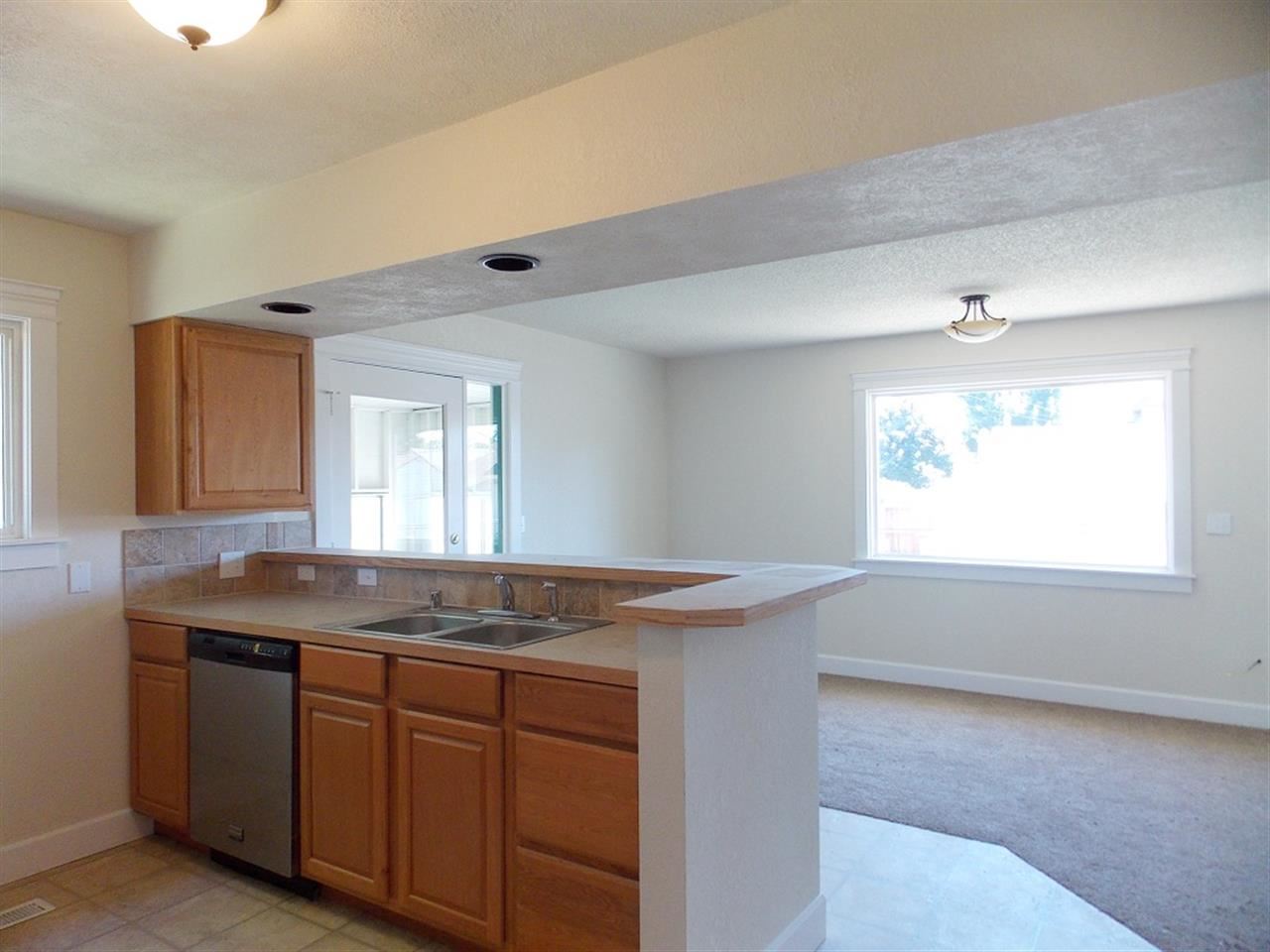 1103 W Grace Avenue - Photo 5