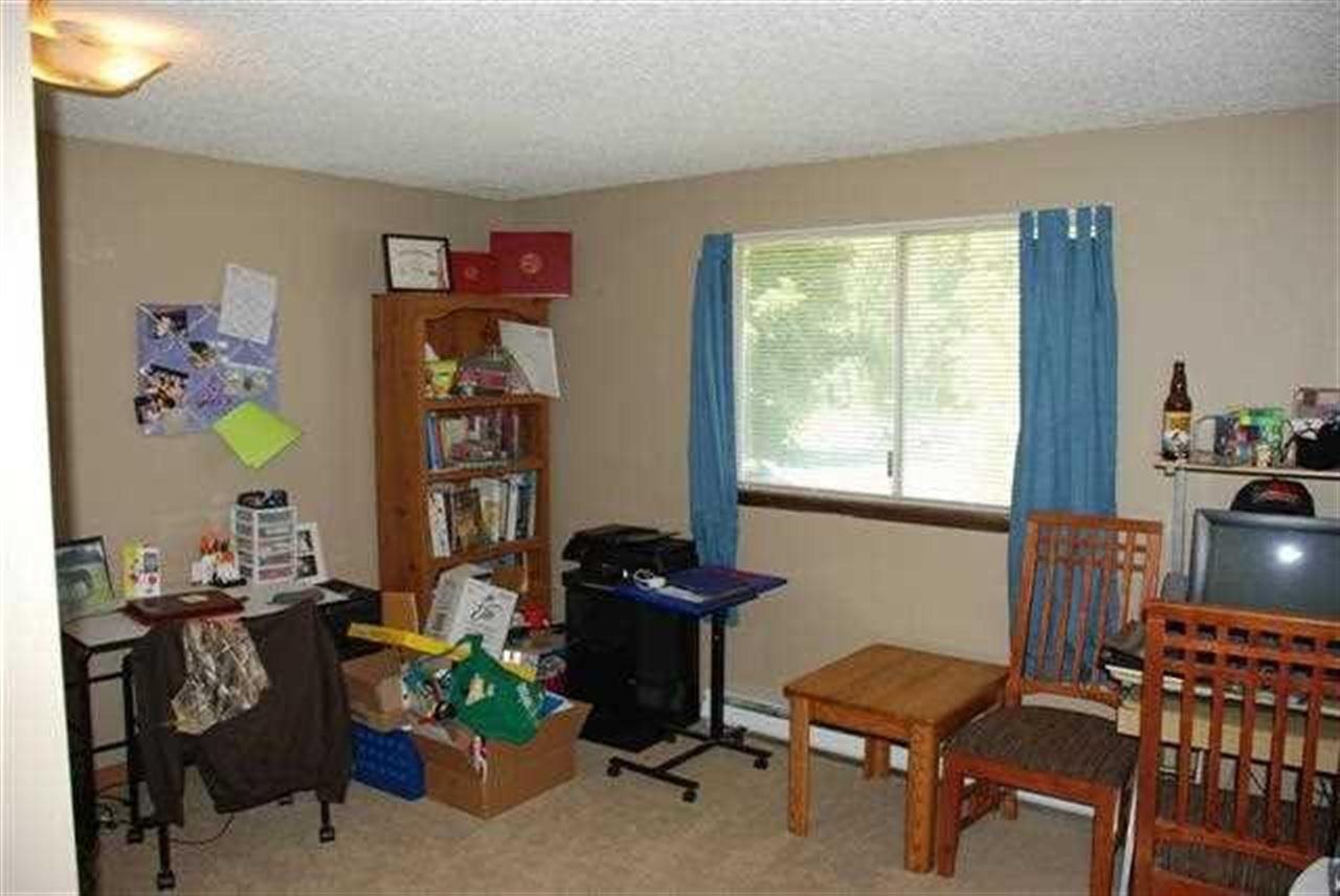 26908 E Wabash Ave - Photo 9