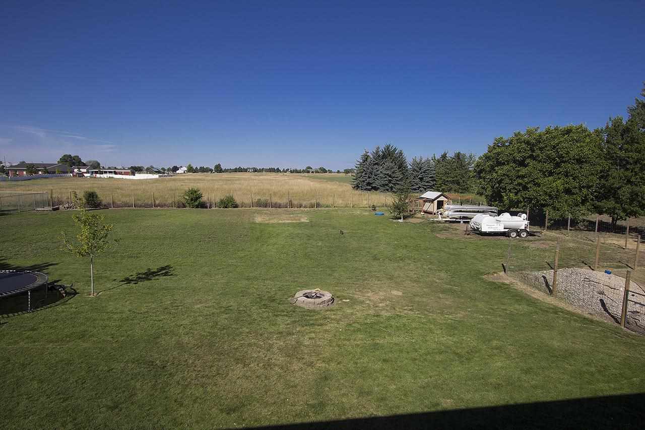 8021 N Five Mile Rd - Photo 18