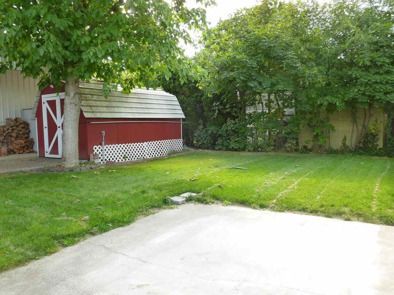 8227 E Frederick - Photo 13