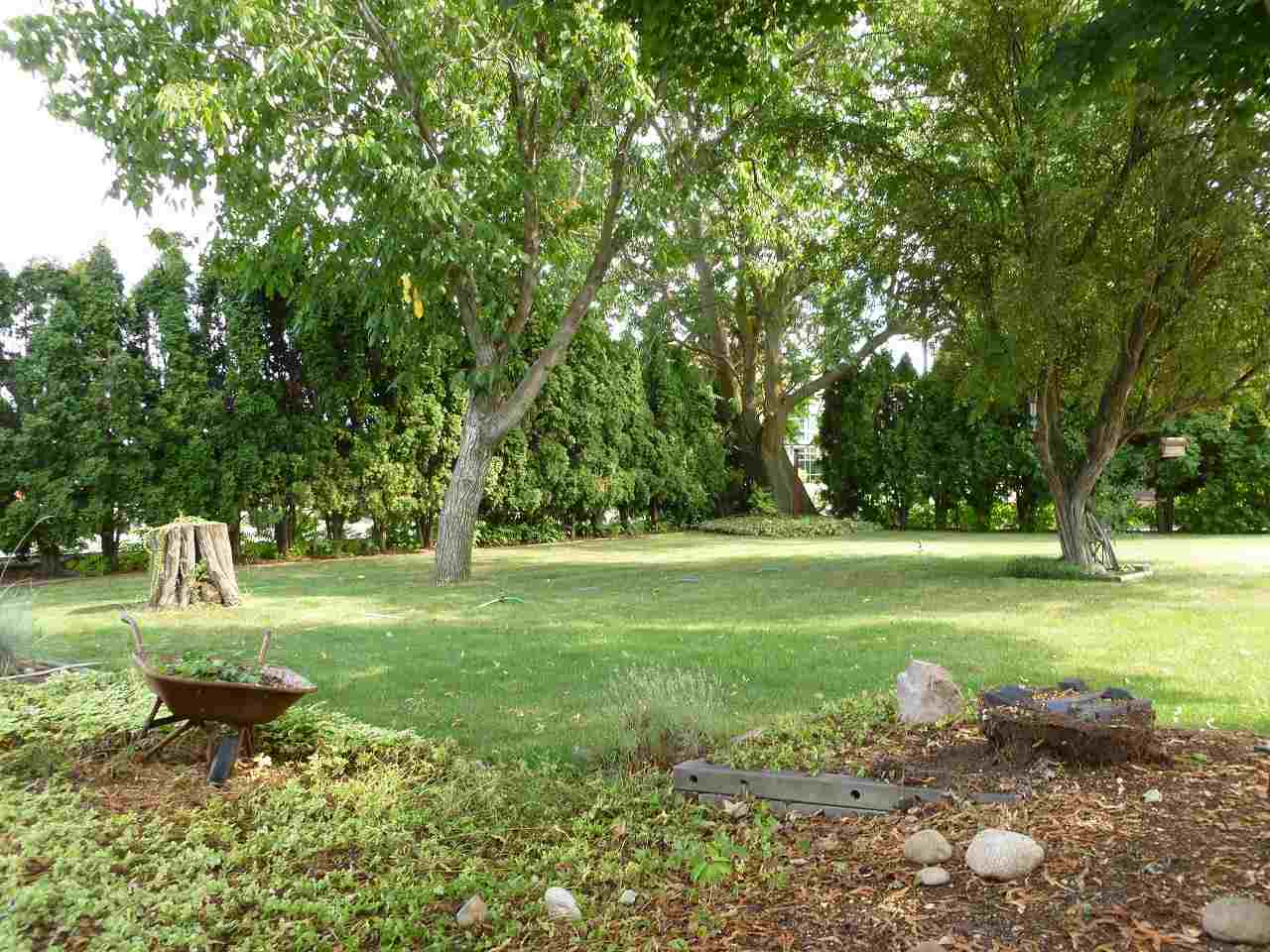 8227 E Frederick - Photo 3