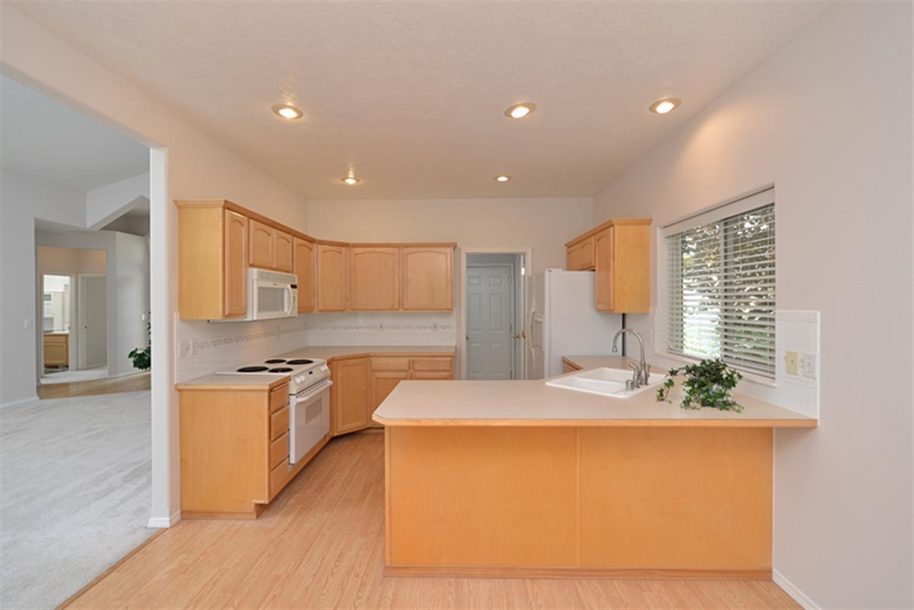 5625 S HOGAN Ln - Photo 7
