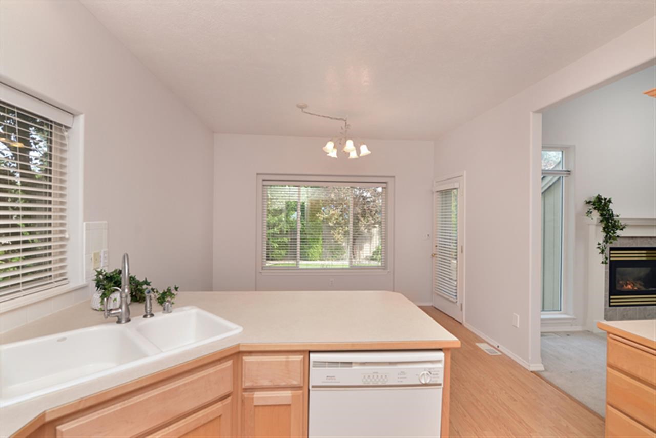 5625 S HOGAN Ln - Photo 9