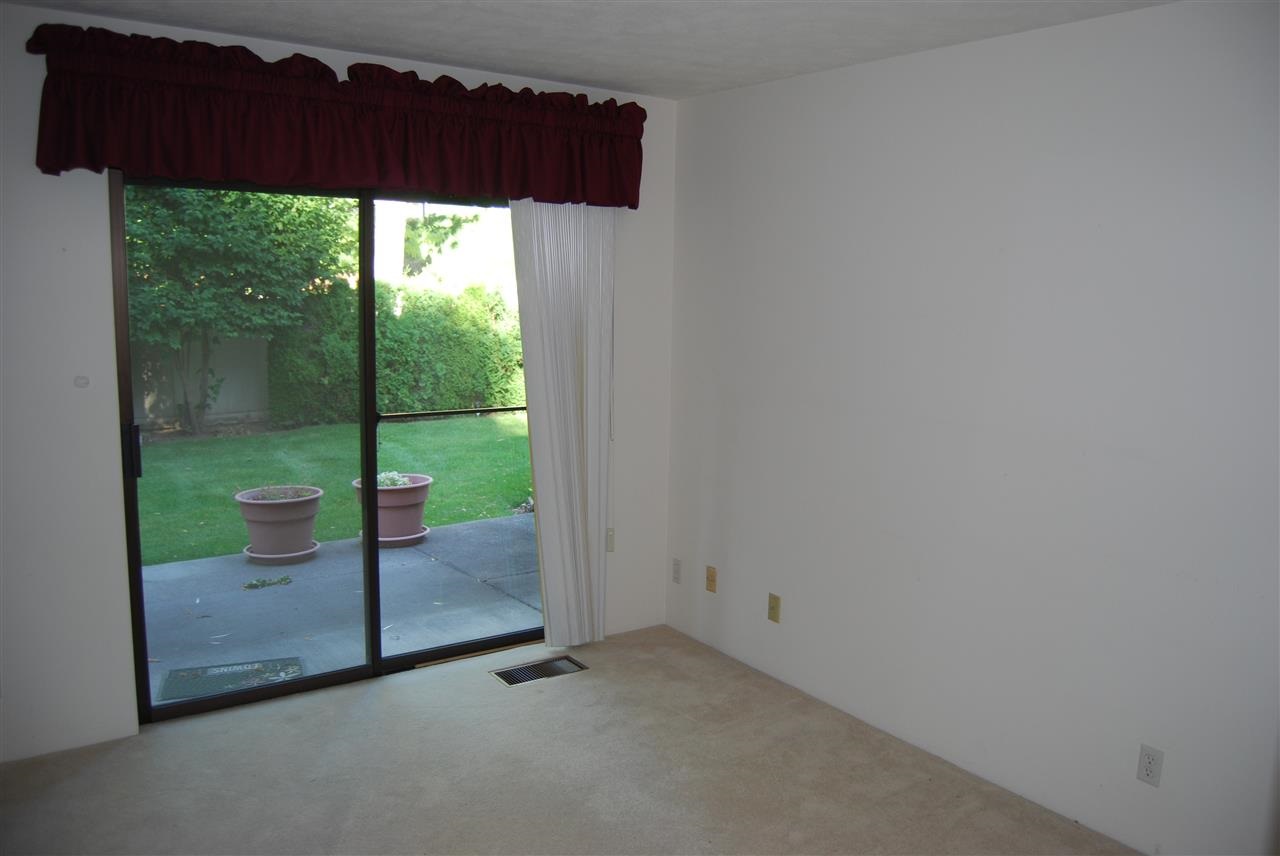 2221 E Rockwood Blvd - Photo 11