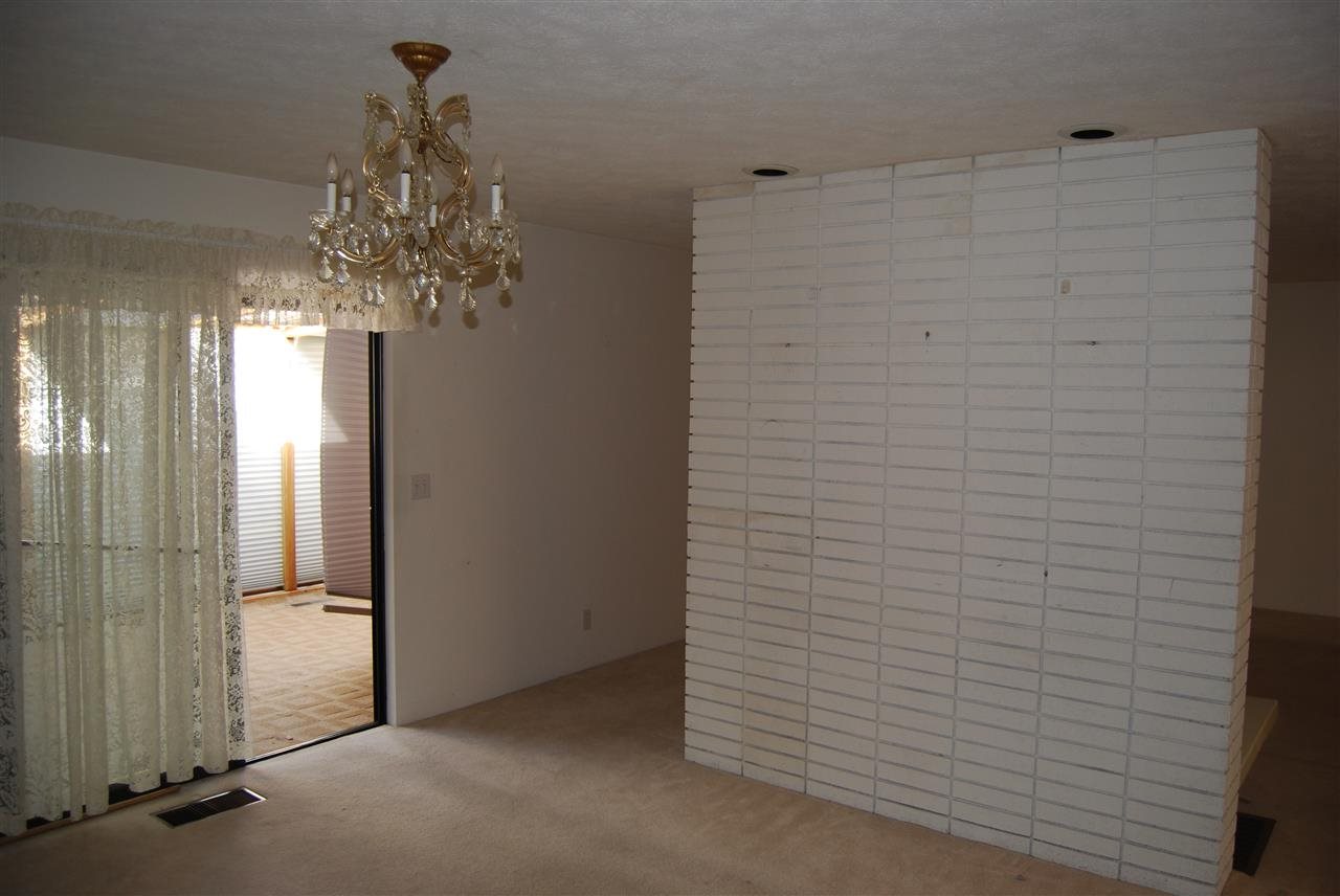 2221 E Rockwood Blvd - Photo 6