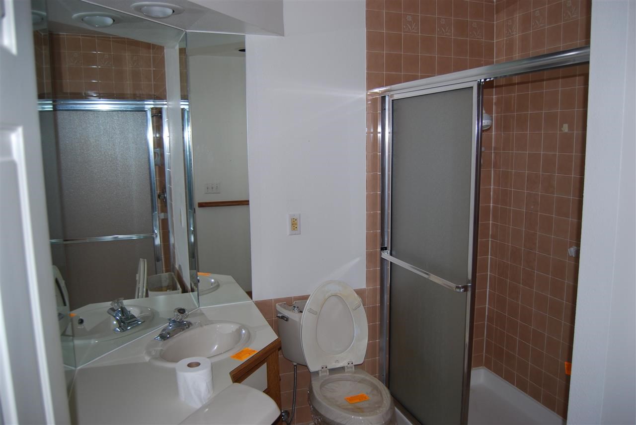 2221 E Rockwood Blvd - Photo 7