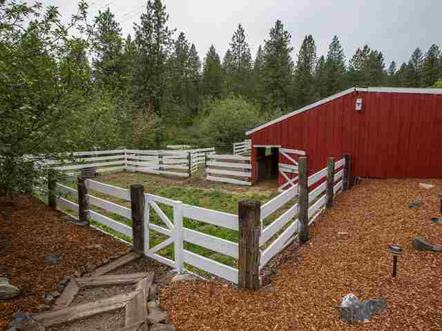15212 N Hazard Rd - Photo 16