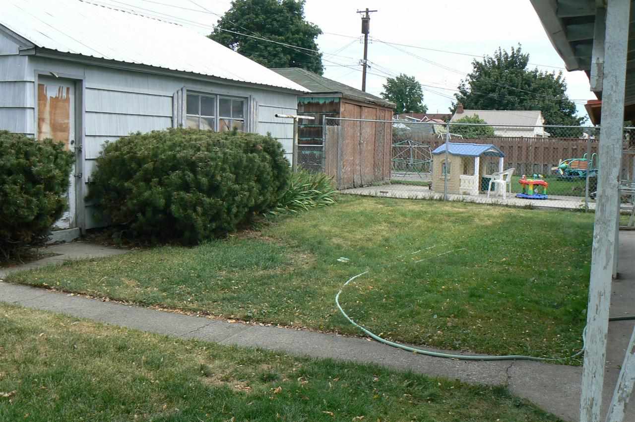 603 E Walton - Photo 17