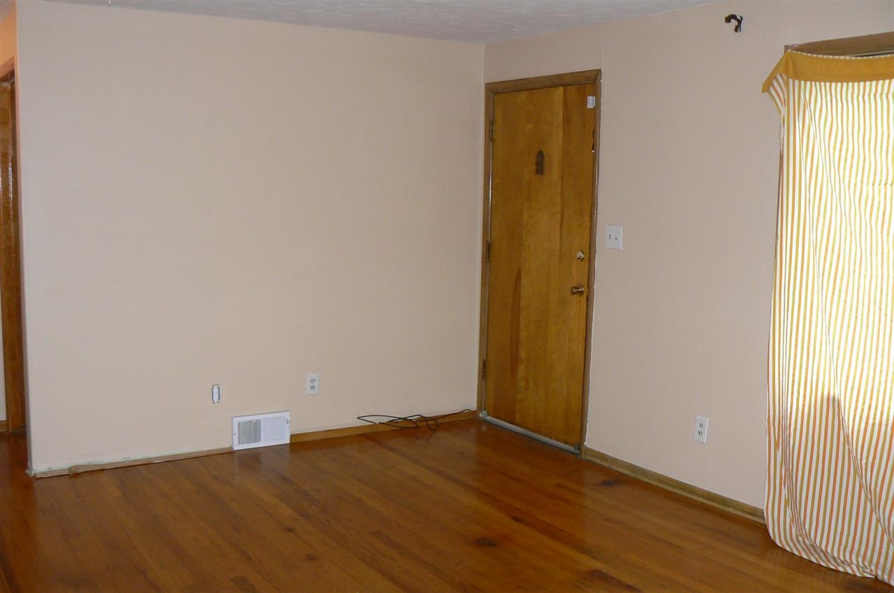603 E Walton - Photo 8