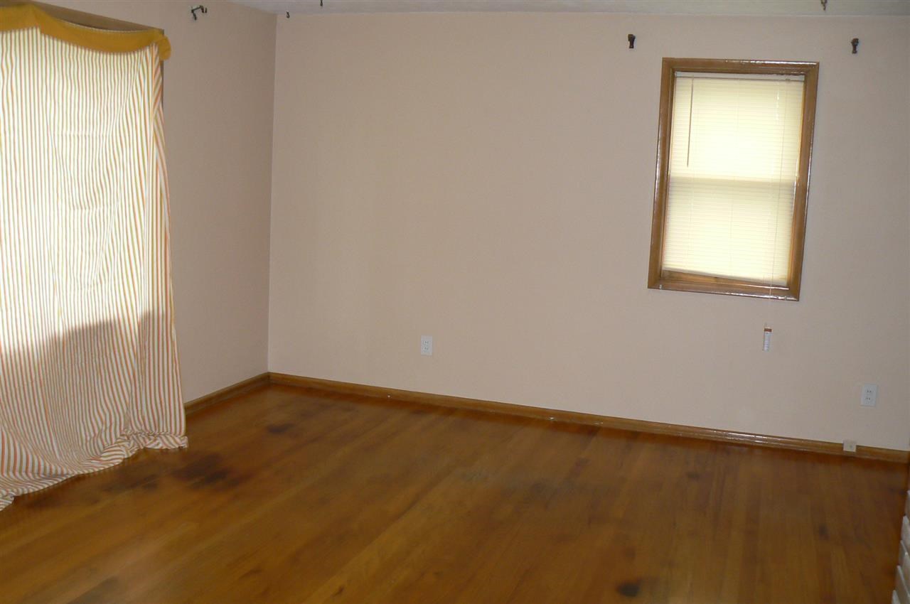 603 E Walton - Photo 9