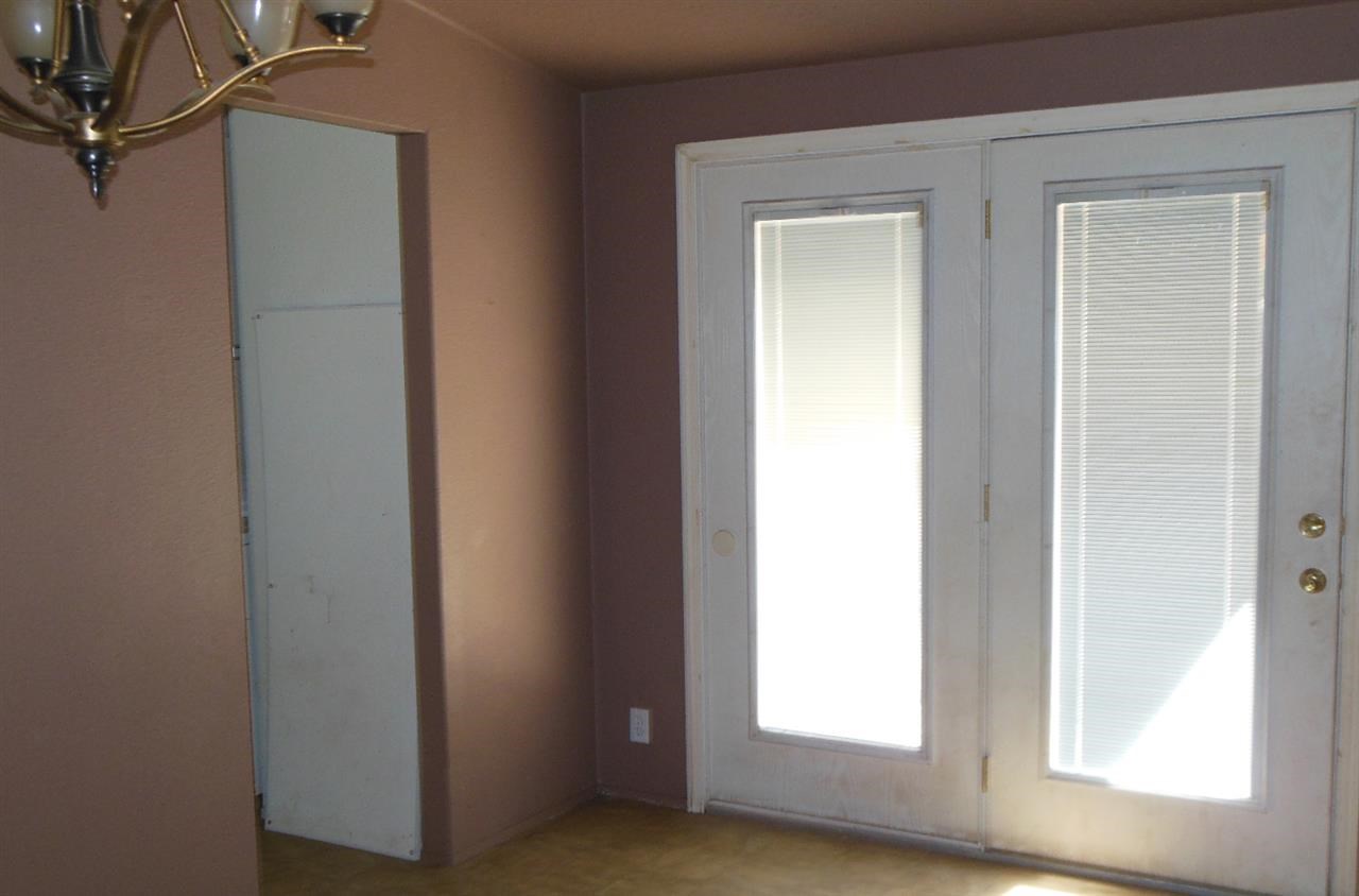 33206 N Hardesty Rd - Photo 4