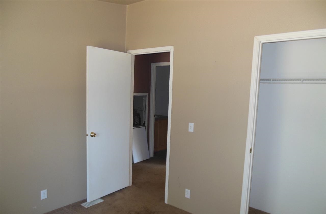 33206 N Hardesty Rd - Photo 5