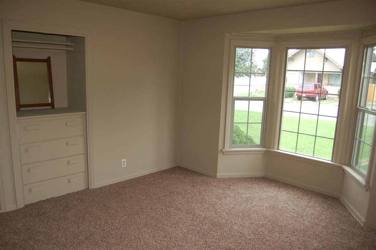 11504 E Valleyway Ave - Photo 11