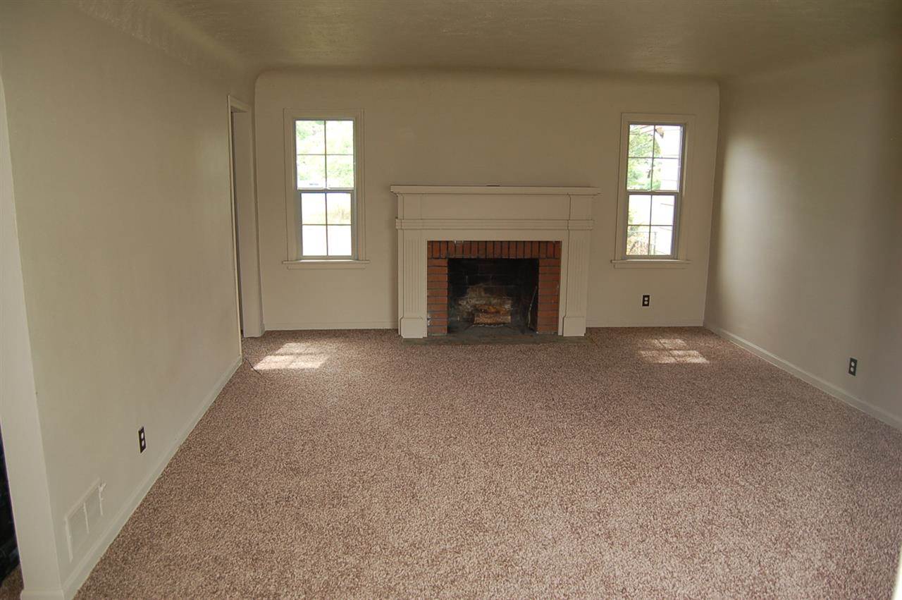 11504 E Valleyway Ave - Photo 3