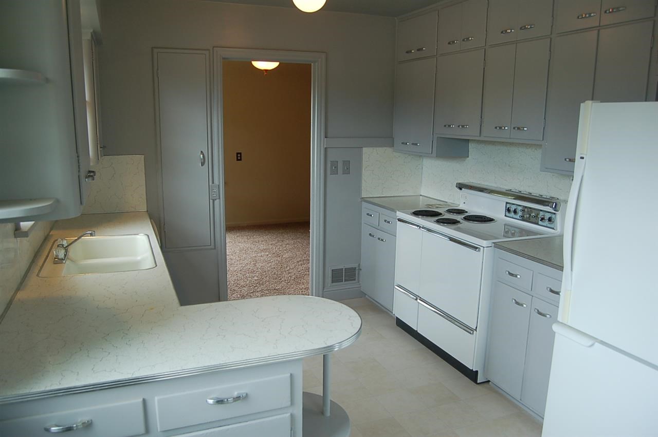 11504 E Valleyway Ave - Photo 10