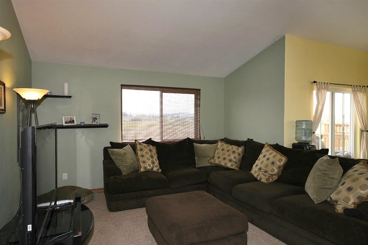 9219 Foxtail Ln - Photo 4