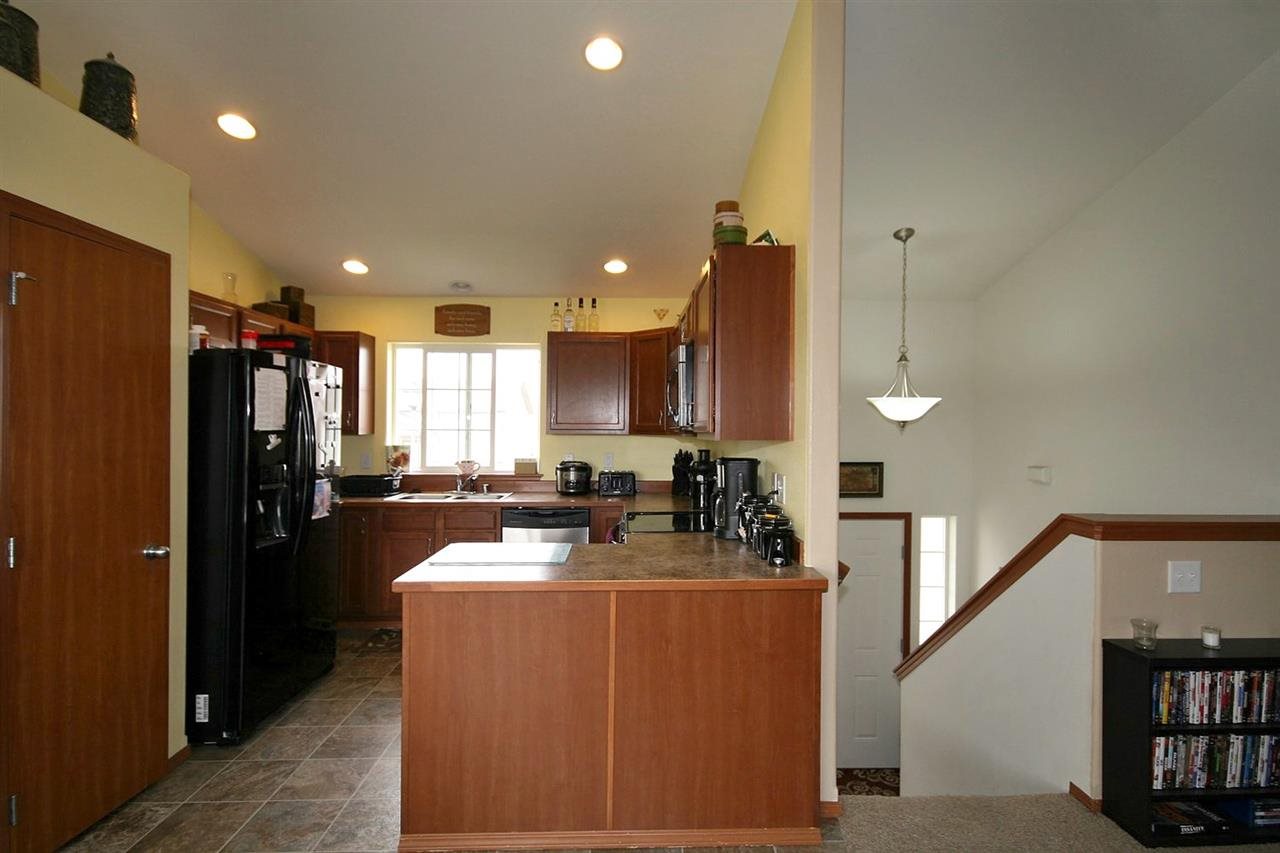 9219 Foxtail Ln - Photo 8