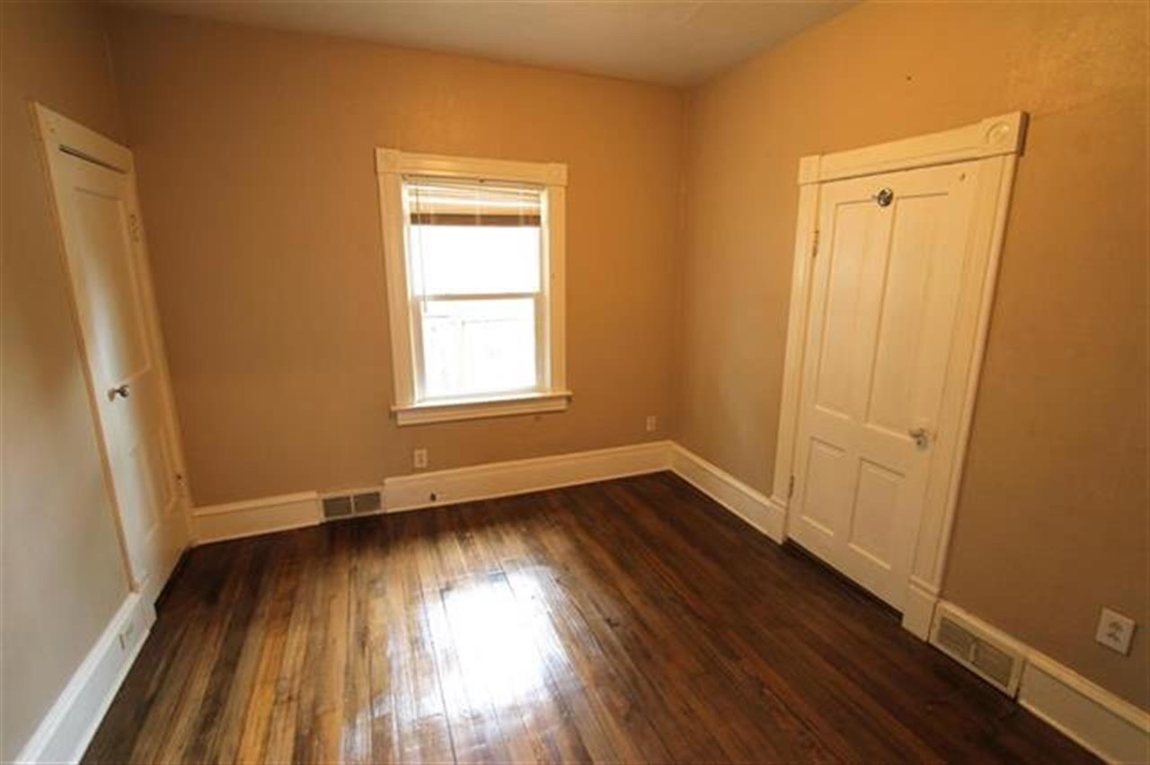 413 E Glass Ave - Photo 9