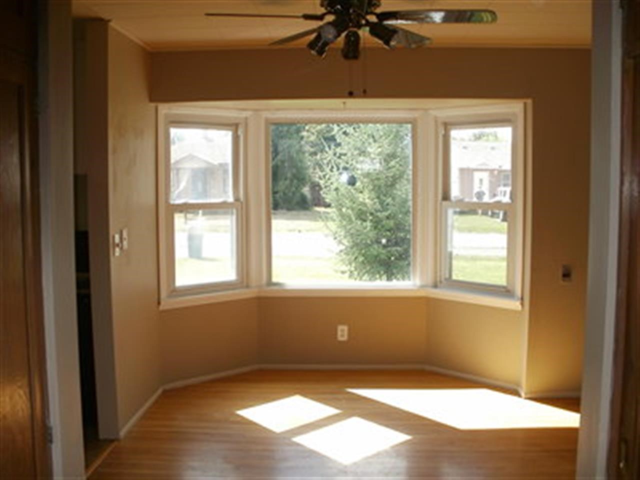 13119 E 4th Ave - Photo 6