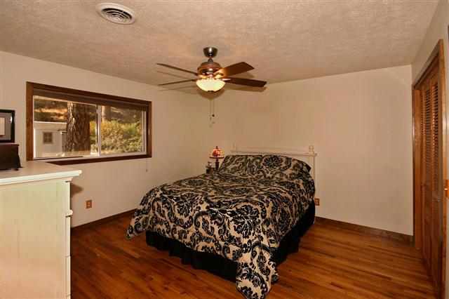 9507 S Freeman Dr - Photo 4