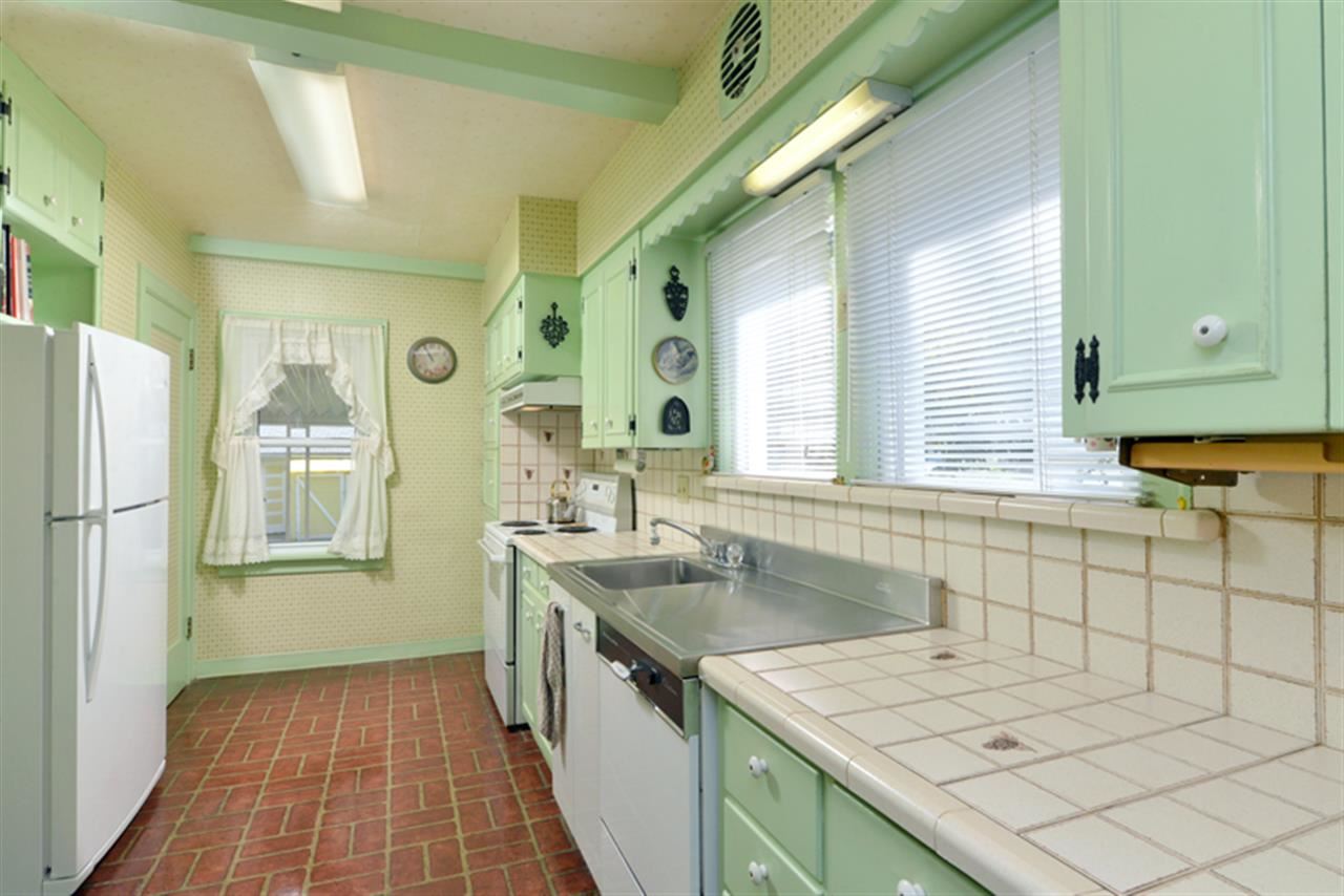 2509 S TEKOA - Photo 8