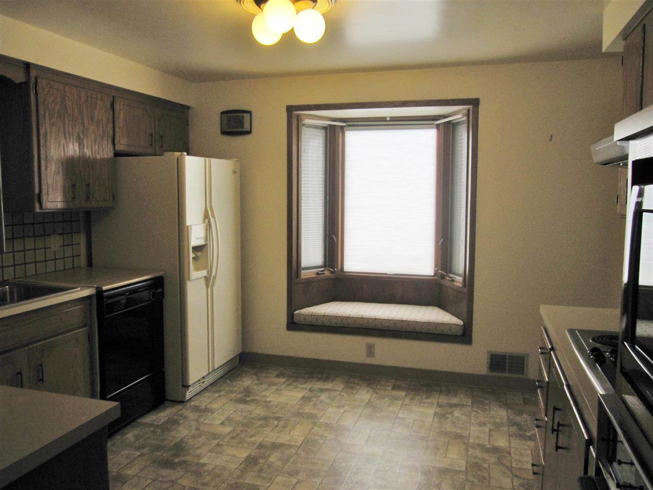 9520 E NORA Ave - Photo 5