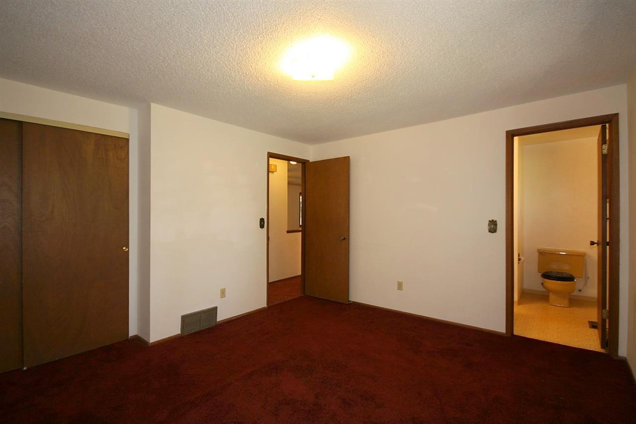 2227 E 49th Ave - Photo 12