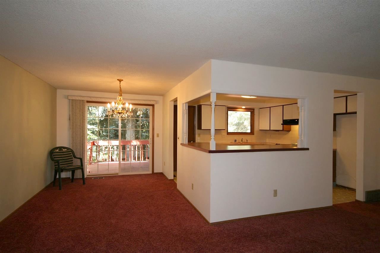 2227 E 49th Ave - Photo 7