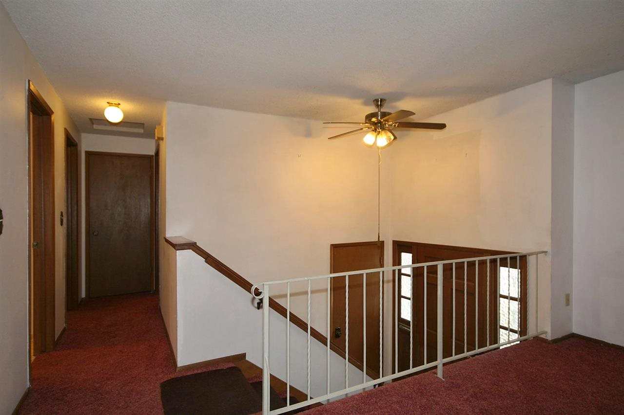 2227 E 49th Ave - Photo 10