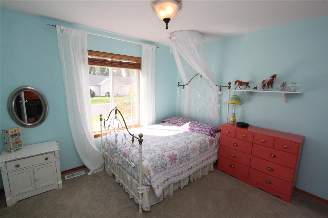 12024 N Dakota Ln - Photo 9