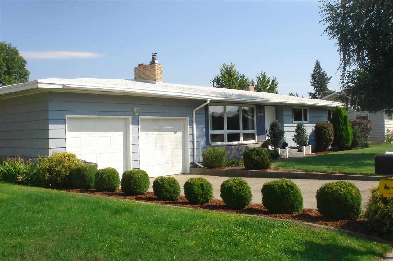 8609 E Sharp - Photo 1