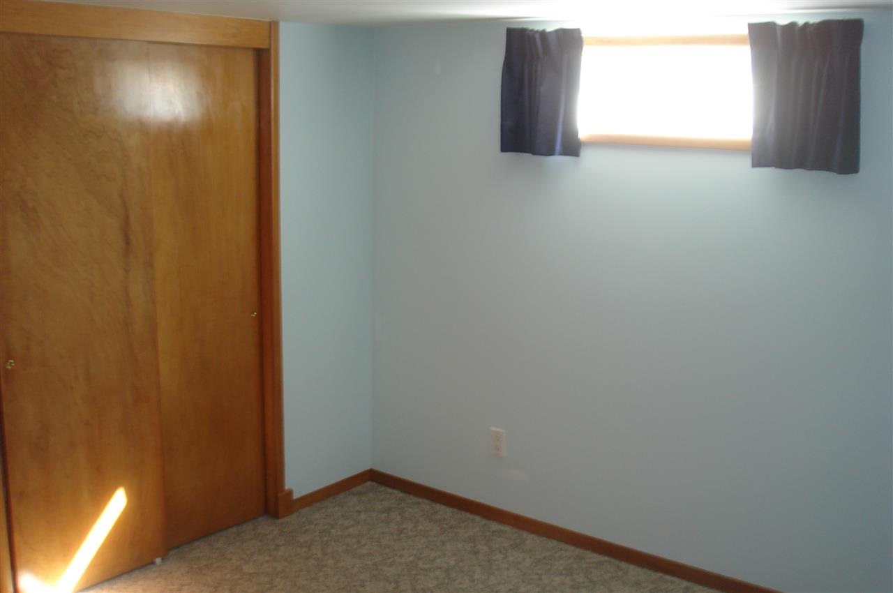 8609 E Sharp - Photo 12