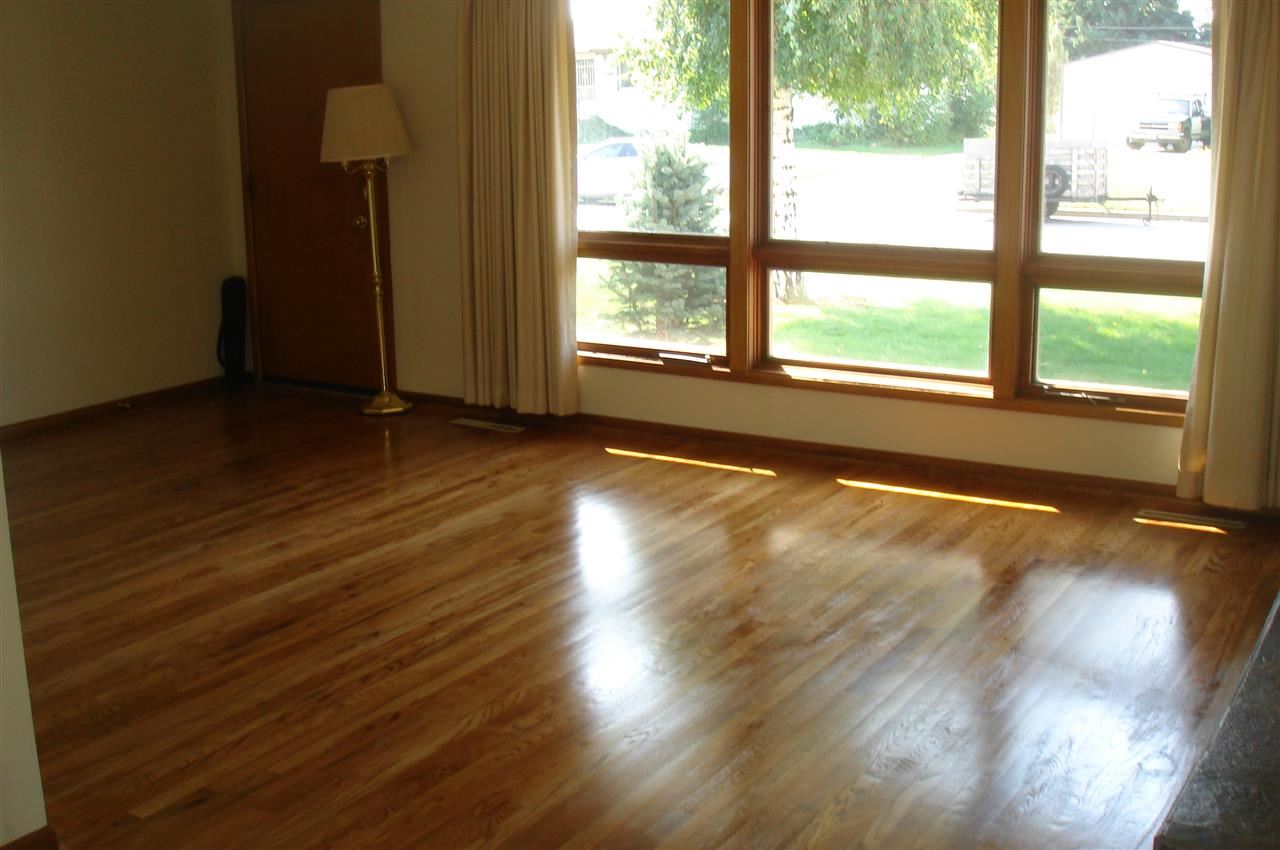 8609 E Sharp - Photo 3